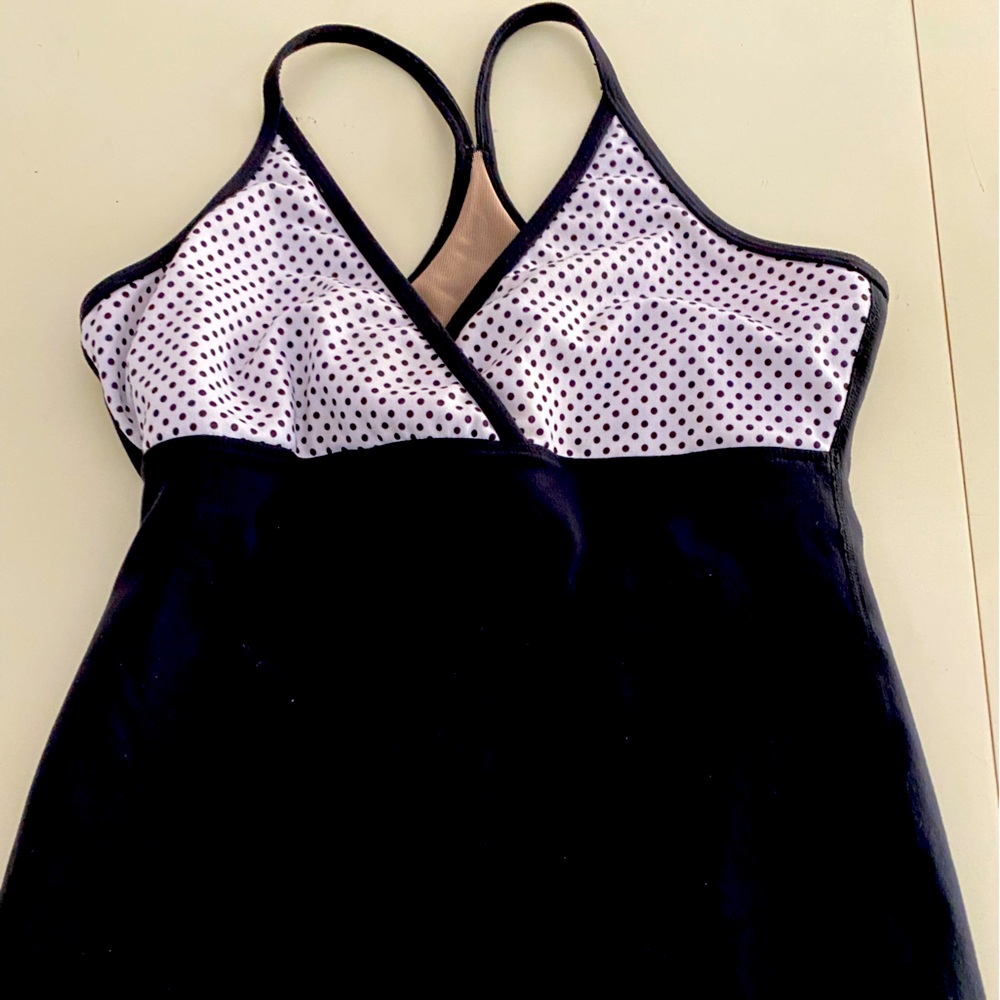 Lululemon workout top